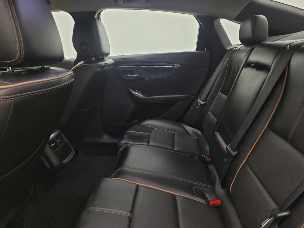 2016 Chevrolet Impala in Toledo, OH 43617 - 18137401 18