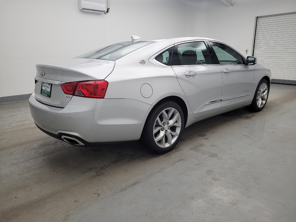 2016 Chevrolet Impala in Toledo, OH 43617 - 18137401 10