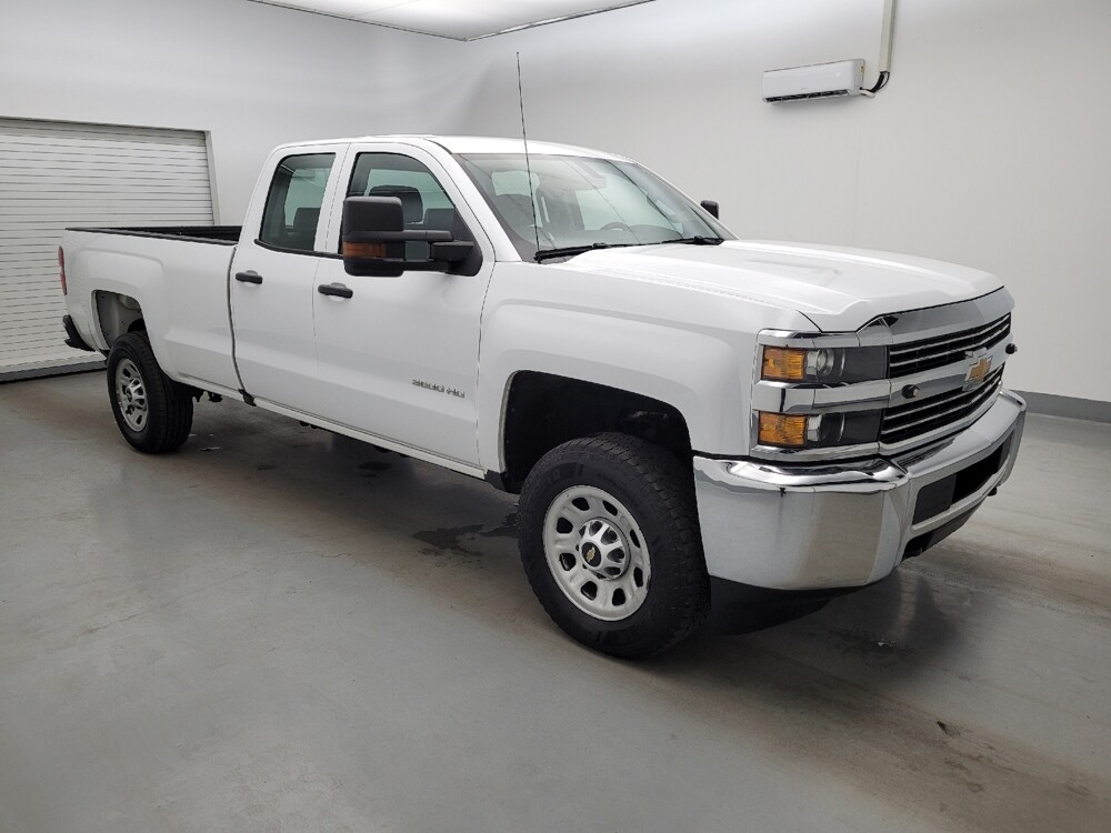 2017 Chevrolet Silverado 3500 in Maple Heights, OH 44137 - 18137402 11
