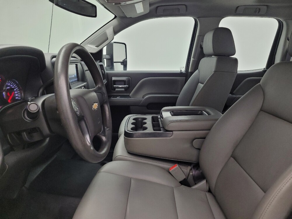 2017 Chevrolet Silverado 3500 in Maple Heights, OH 44137 - 18137402 17