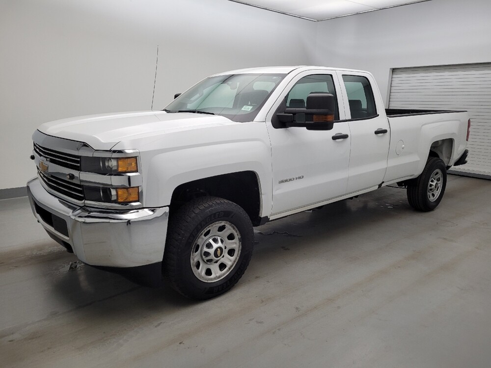 2017 Chevrolet Silverado 3500 in Maple Heights, OH 44137 - 18137402 2