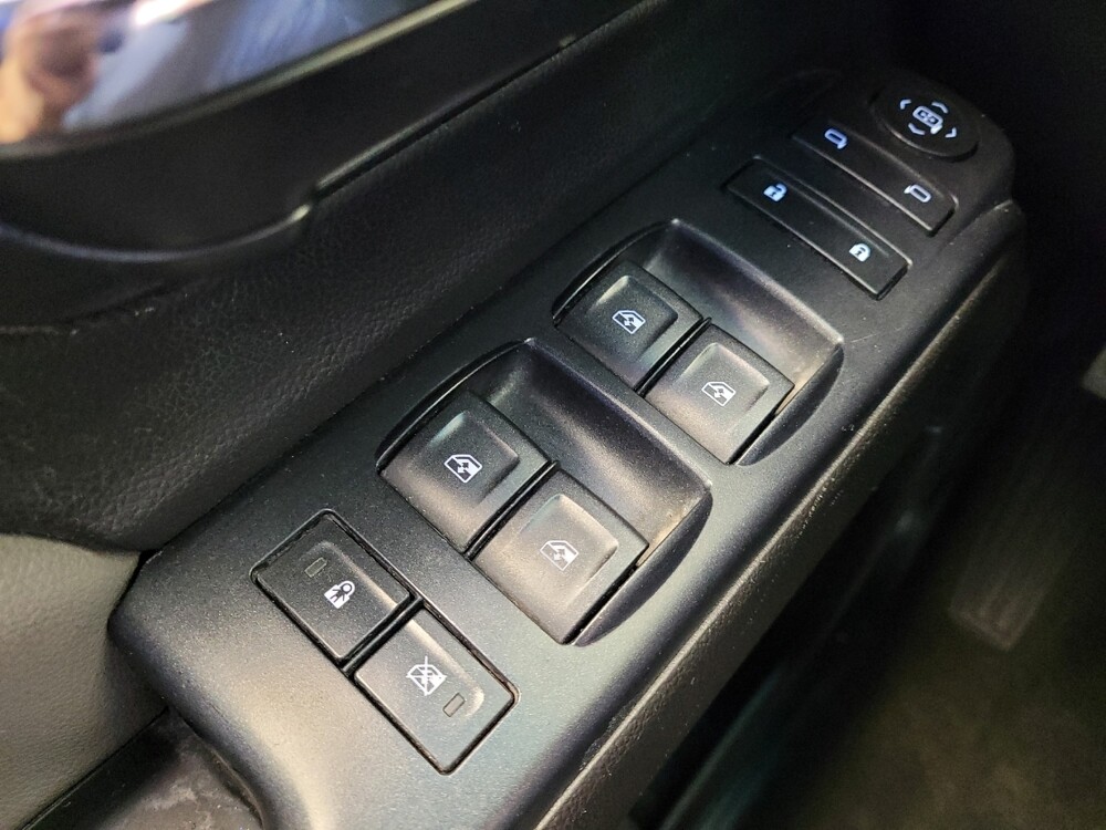 2015 Chevrolet Silverado 1500 in Columbus, OH 43231 - 18137403 25