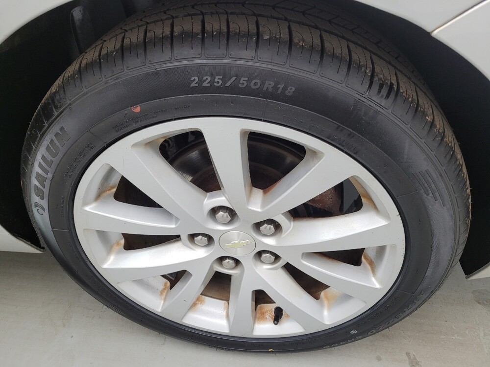 2014 Chevrolet Malibu in Columbus, OH 43231 - 18137404 31