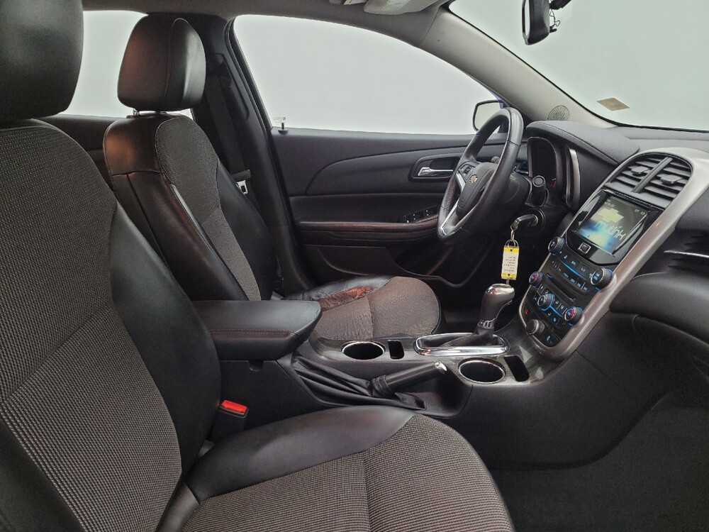 2014 Chevrolet Malibu in Columbus, OH 43231 - 18137404 21