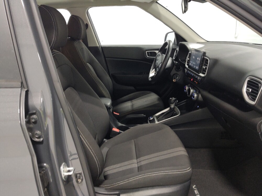 2023 Hyundai Venue in Columbus, OH 43231 - 18137405 21