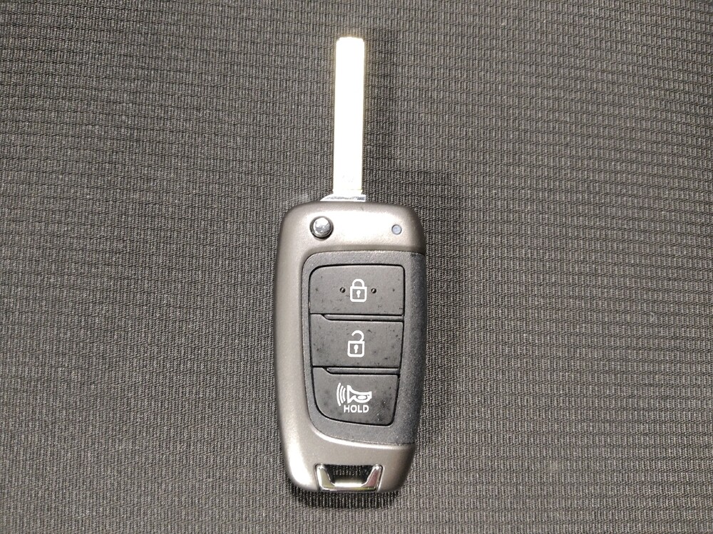 2023 Hyundai Venue in Columbus, OH 43231 - 18137405 32