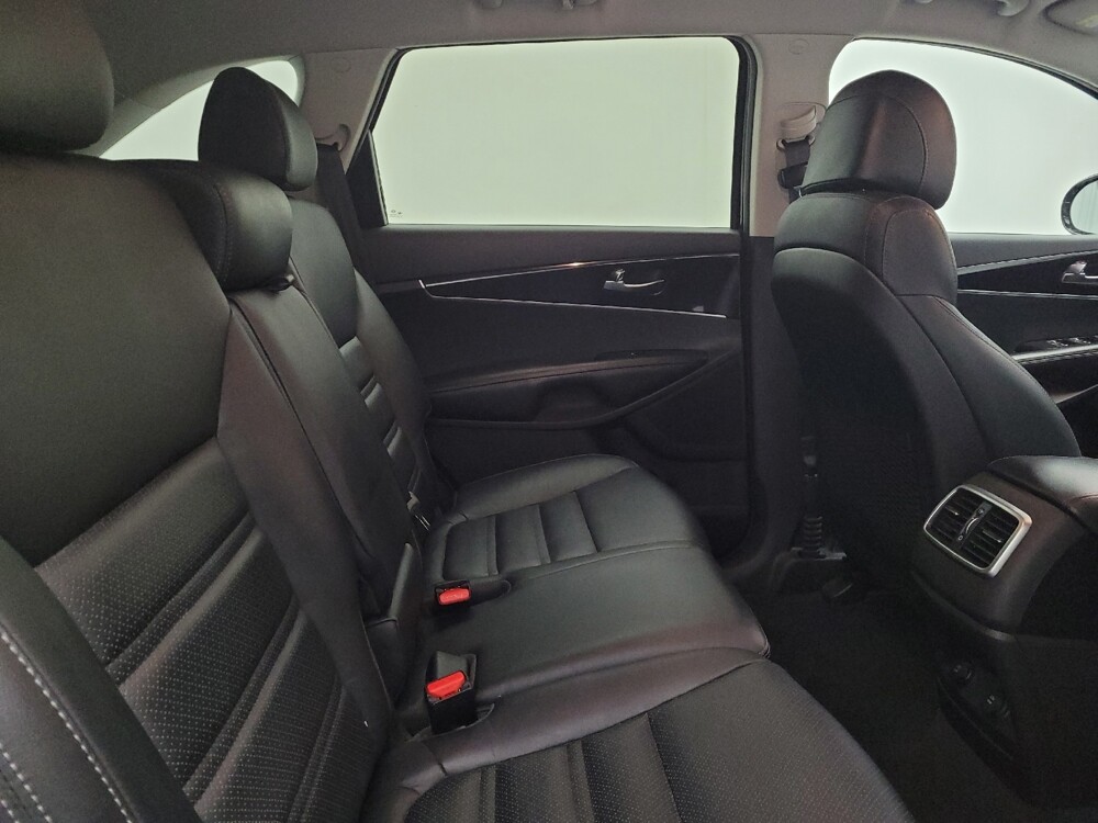 2017 Kia Sorento in Columbus, OH 43231 - 18137409 19