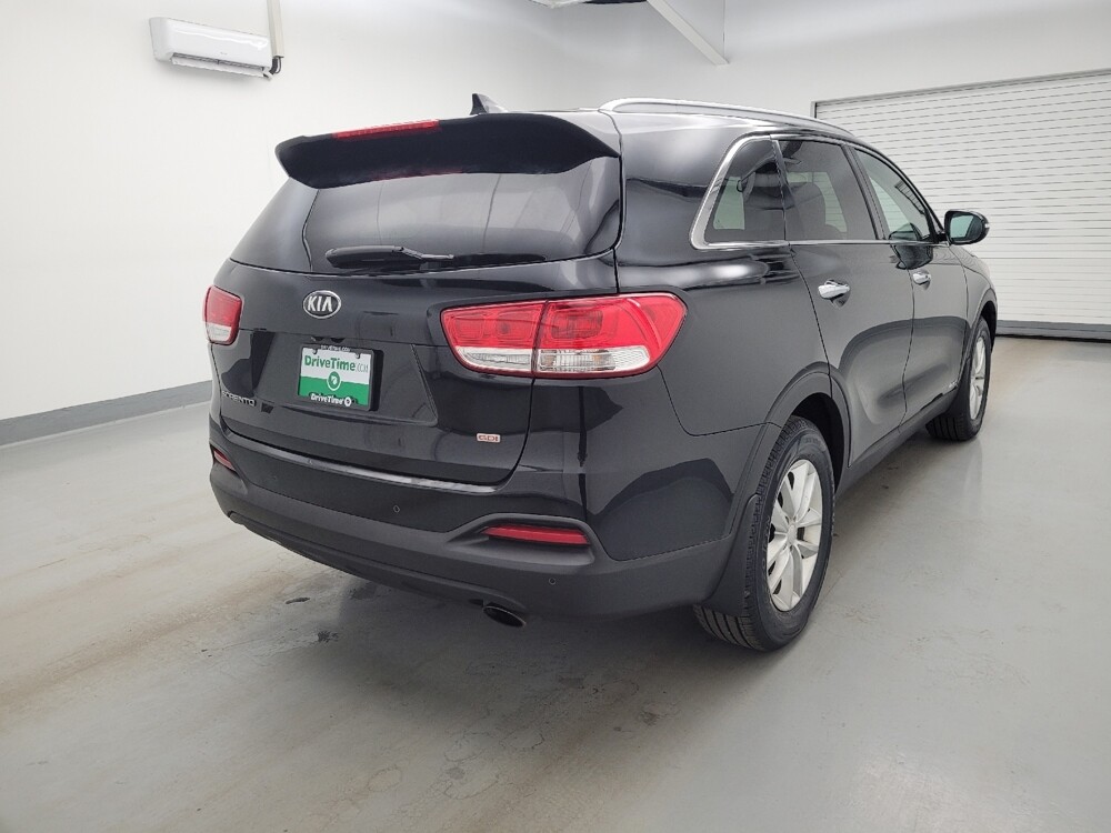 2017 Kia Sorento in Columbus, OH 43231 - 18137409 9