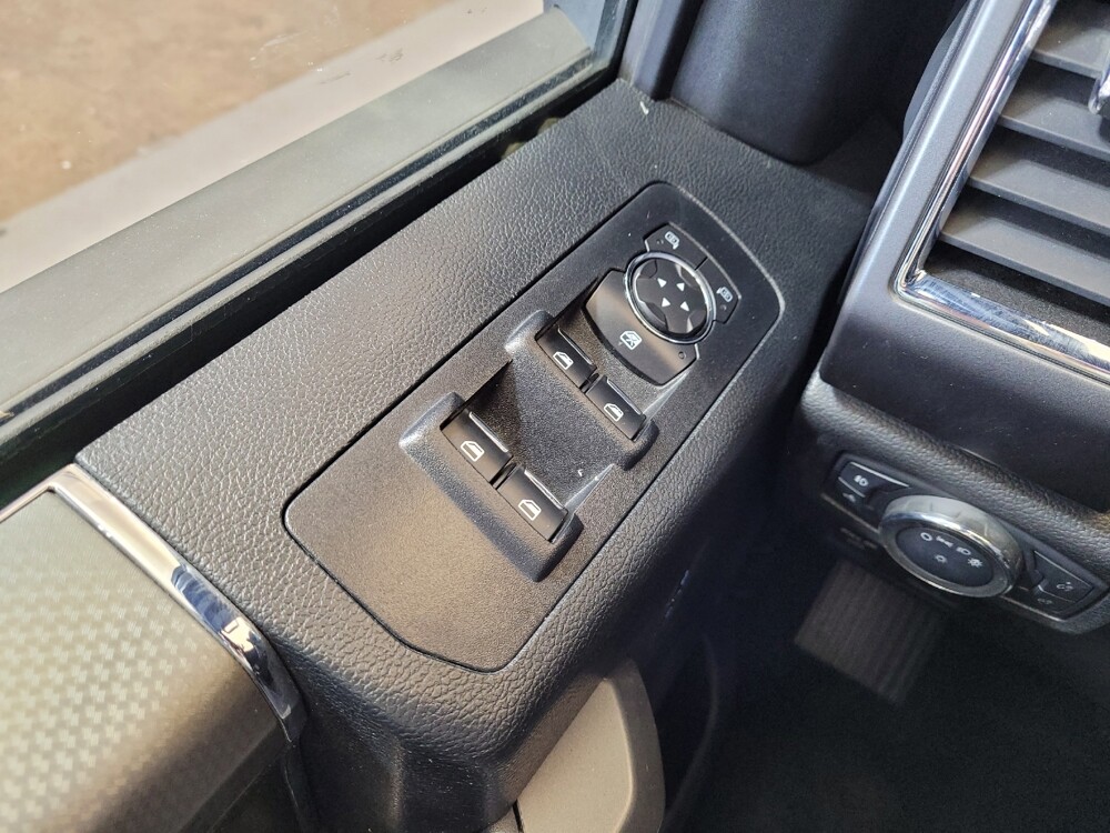 2017 Ford F150 in Columbus, OH 43231 - 18137410 27