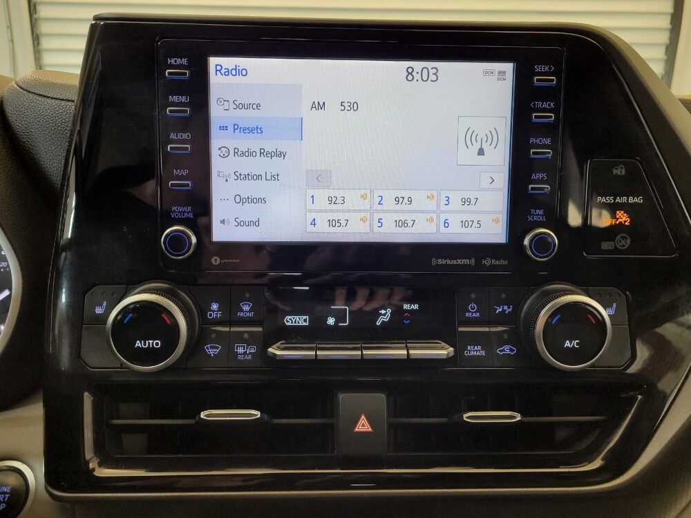 2020 Toyota Highlander in Columbus, OH 43231 - 18137411 25
