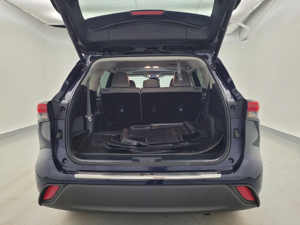 2020 Toyota Highlander in Columbus, OH 43231 - 18137411 29