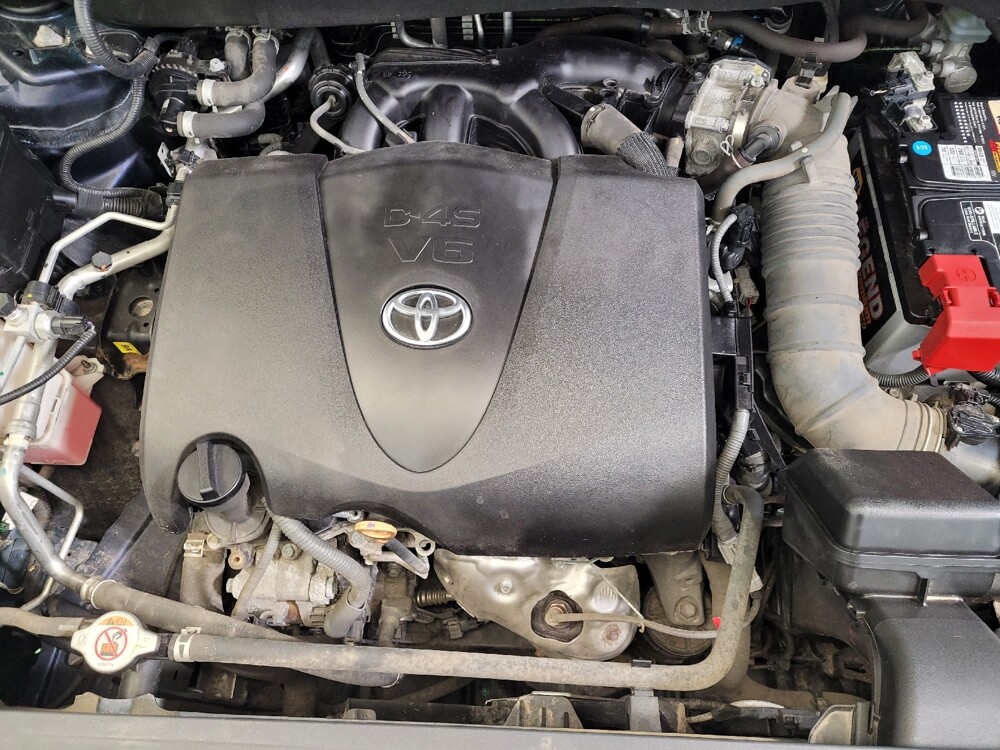 2020 Toyota Highlander in Columbus, OH 43231 - 18137411 30