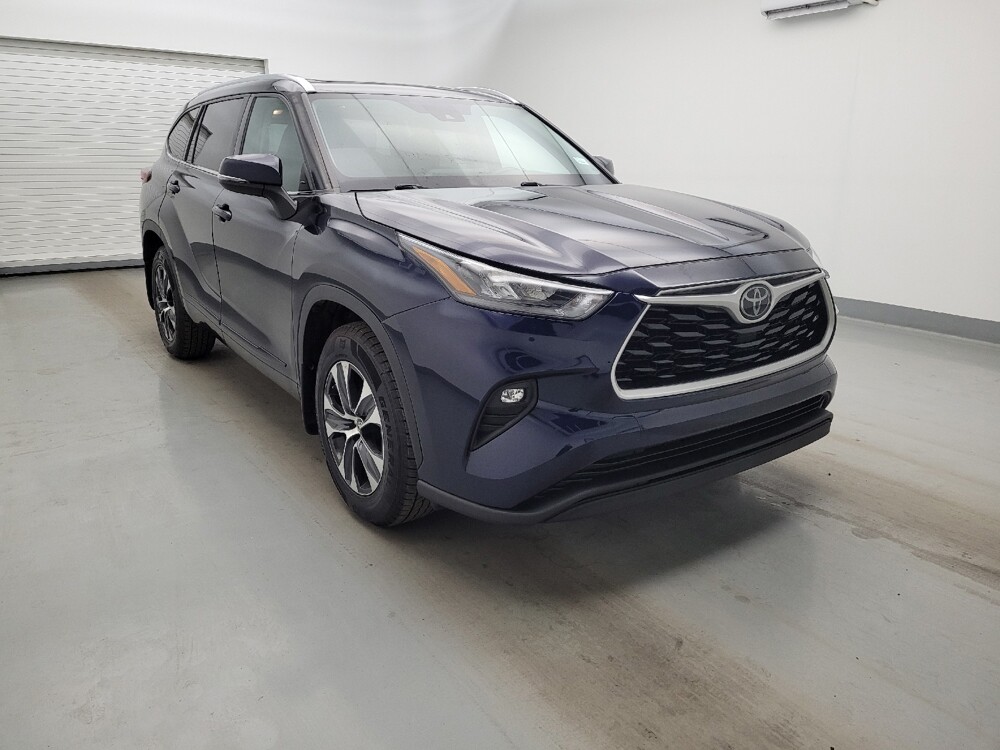 2020 Toyota Highlander in Columbus, OH 43231 - 18137411 13