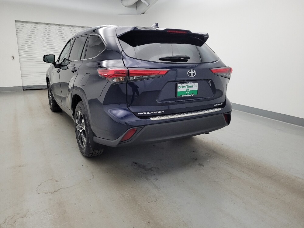 2020 Toyota Highlander in Columbus, OH 43231 - 18137411 6