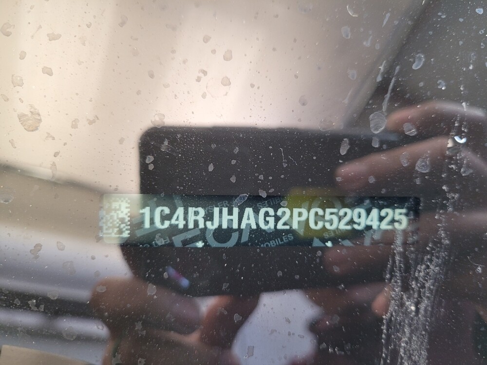 2023 Jeep Grand Cherokee in Columbus, OH 43231 - 18137412 33