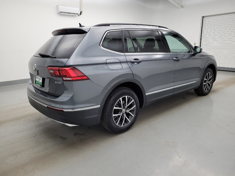2020 Volkswagen Tiguan in Cincinnati, OH 45255 - 18137413 10