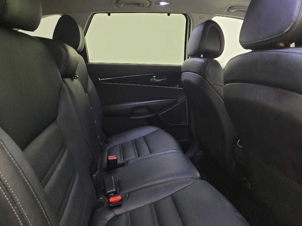 2016 Kia Sorento in Columbus, OH 43231 - 18137415 19