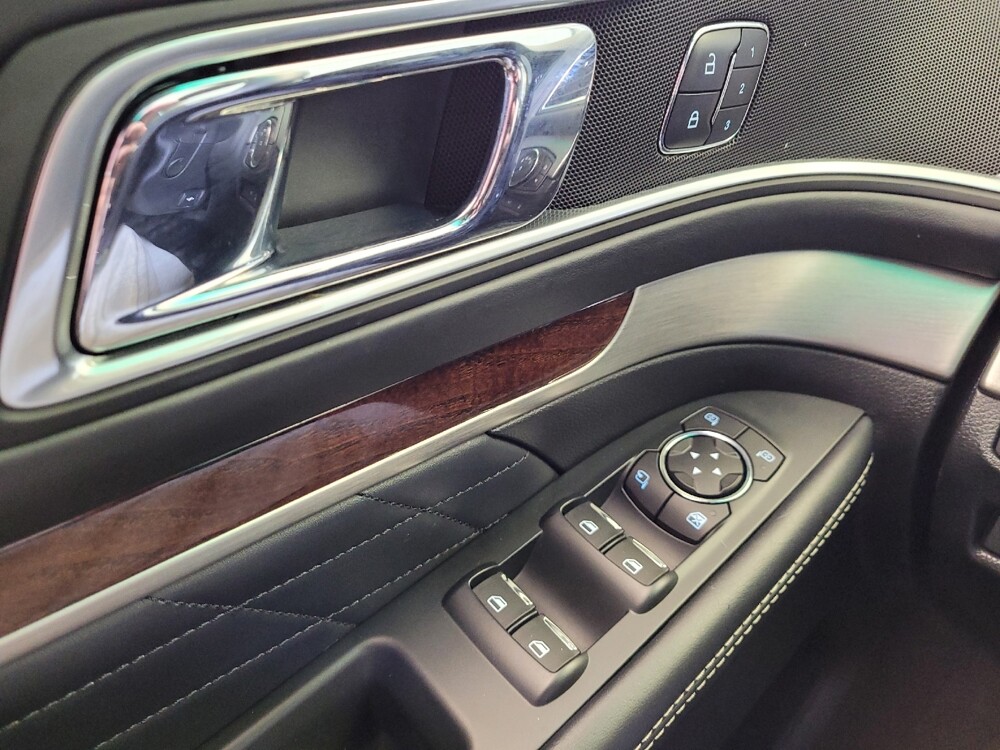 2017 Ford Explorer in Columbus, OH 43231 - 18137416 27