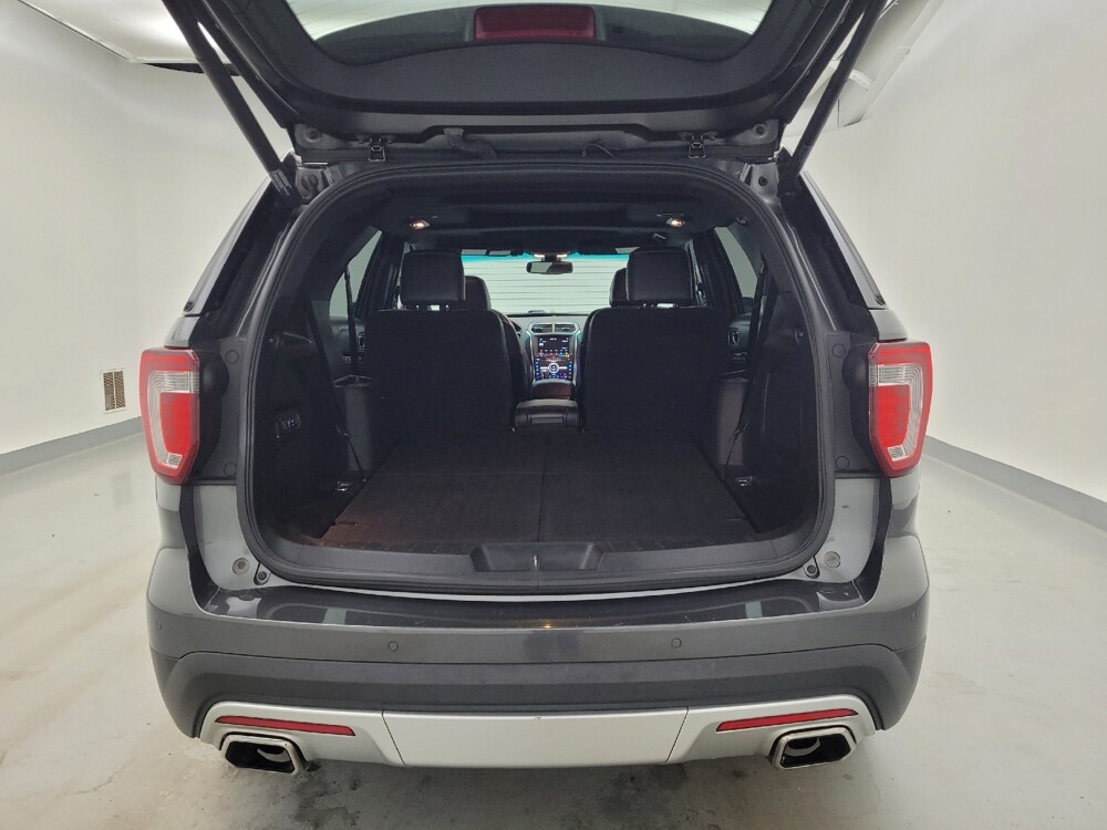 2017 Ford Explorer in Columbus, OH 43231 - 18137416 29