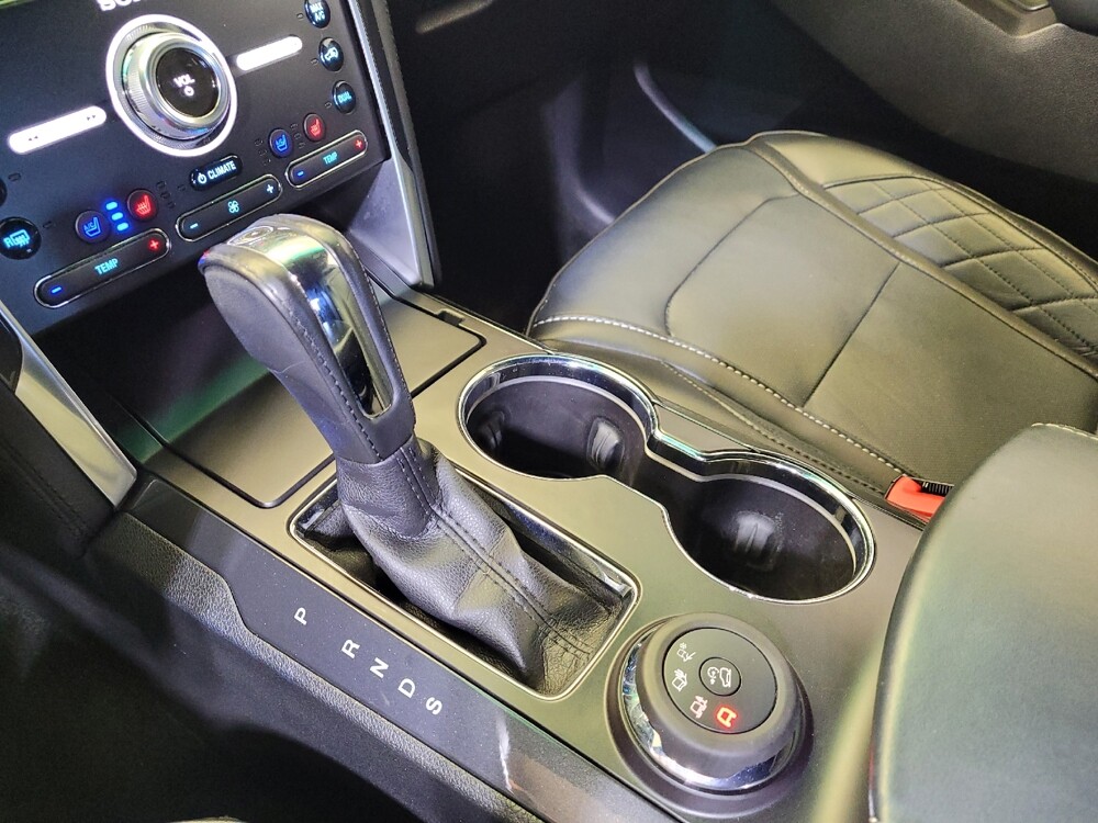 2017 Ford Explorer in Columbus, OH 43231 - 18137416 26