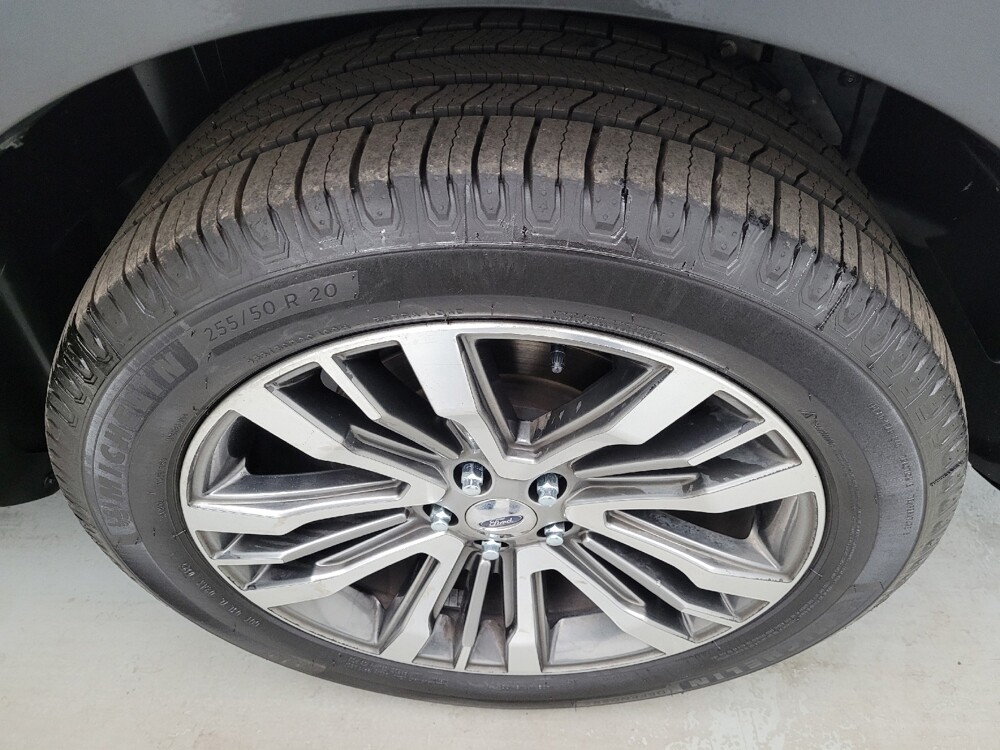 2017 Ford Explorer in Columbus, OH 43231 - 18137416 31