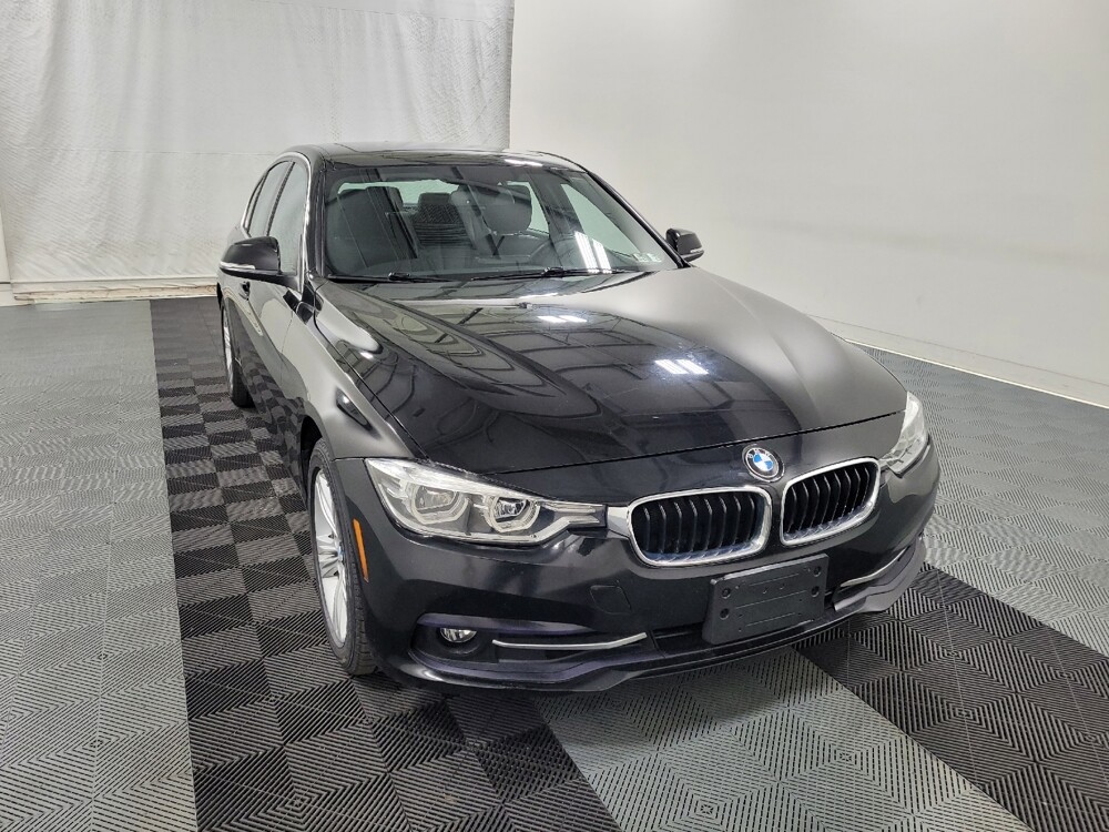 2018 BMW 330i xDrive in Pittsburgh, PA 15236 - 18137422 14