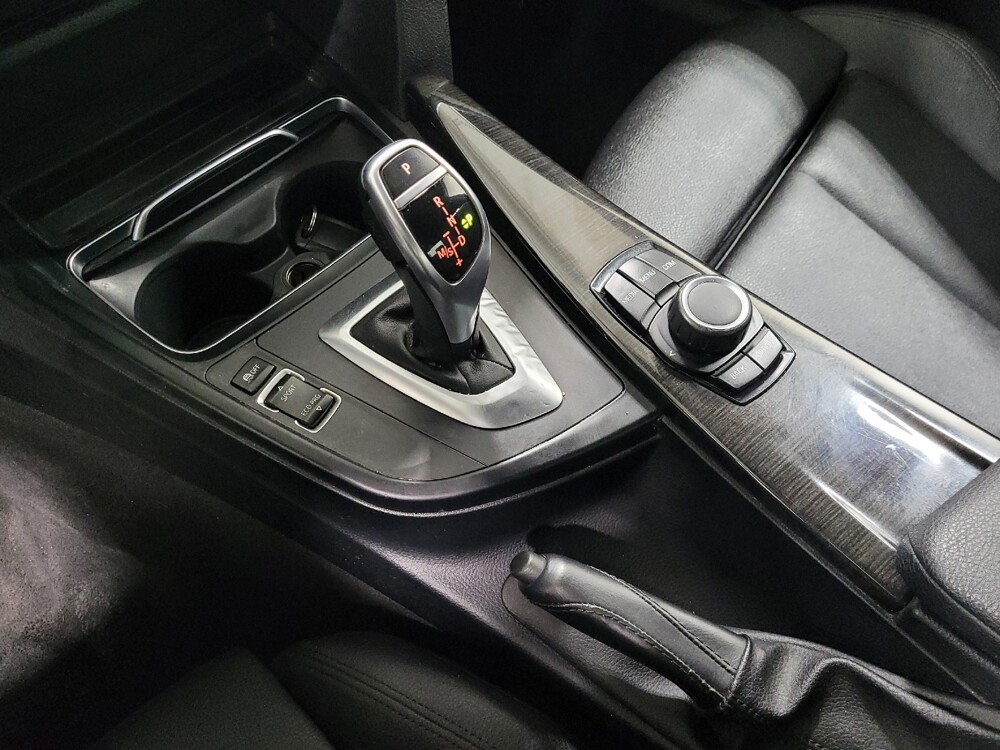 2018 BMW 330i xDrive in Pittsburgh, PA 15236 - 18137422 26