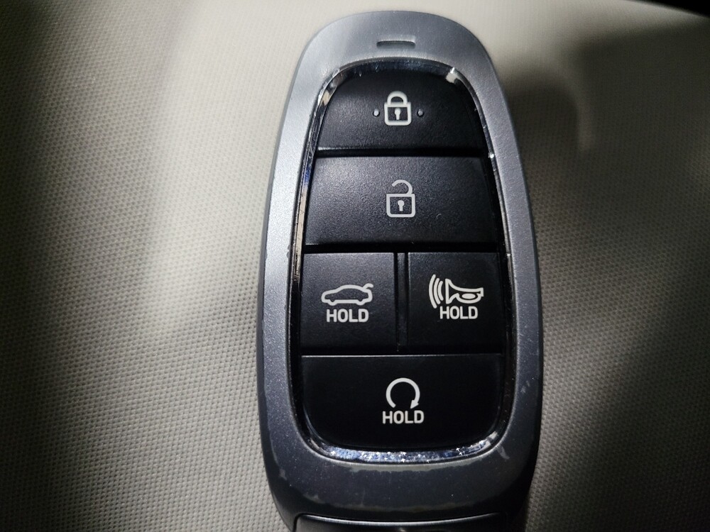 2023 Hyundai Sonata in Pittsburgh, PA 15236 - 18137428 32