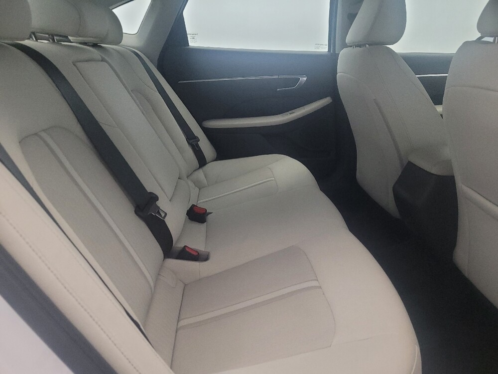 2023 Hyundai Sonata in Pittsburgh, PA 15236 - 18137428 19