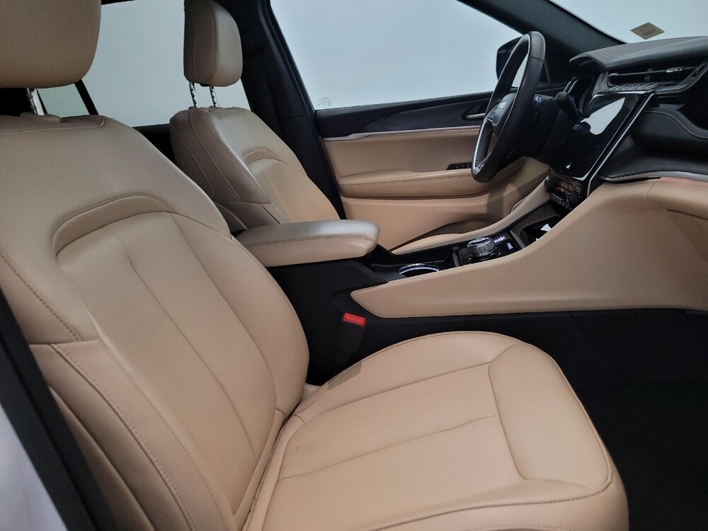 2023 Jeep Grand Cherokee in New Castle, DE 19720 - 18137431 21