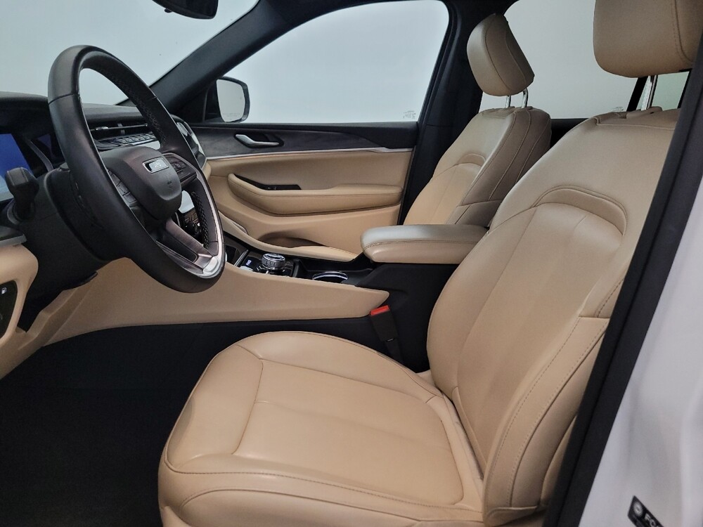 2023 Jeep Grand Cherokee in New Castle, DE 19720 - 18137431 17