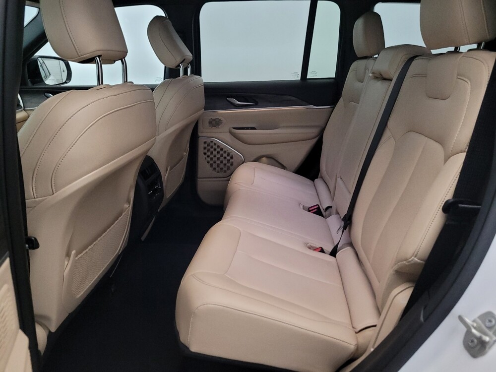2023 Jeep Grand Cherokee in New Castle, DE 19720 - 18137431 18