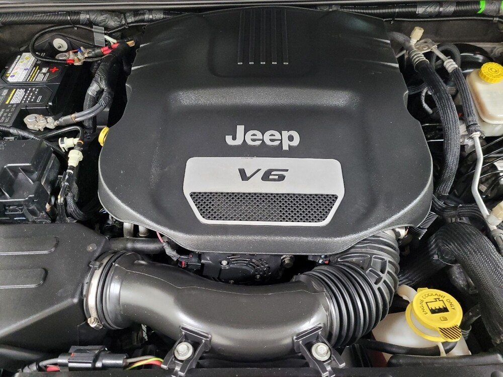 2016 Jeep Wrangler in Pittsburgh, PA 15236 - 18137436 30