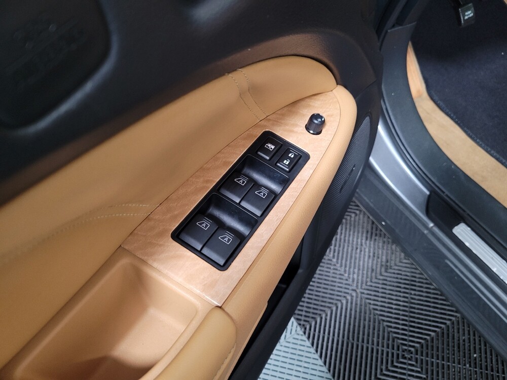 2014 Nissan Murano CrossCabriolet in Pittsburgh, PA 15236 - 18137437 27