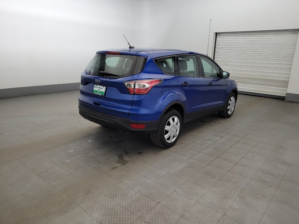 2017 Ford Escape in Williamstown, NJ 8094 - 18137438 9