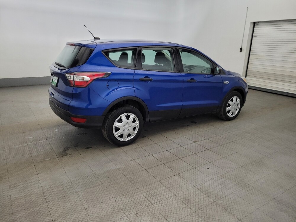2017 Ford Escape in Williamstown, NJ 8094 - 18137438 10