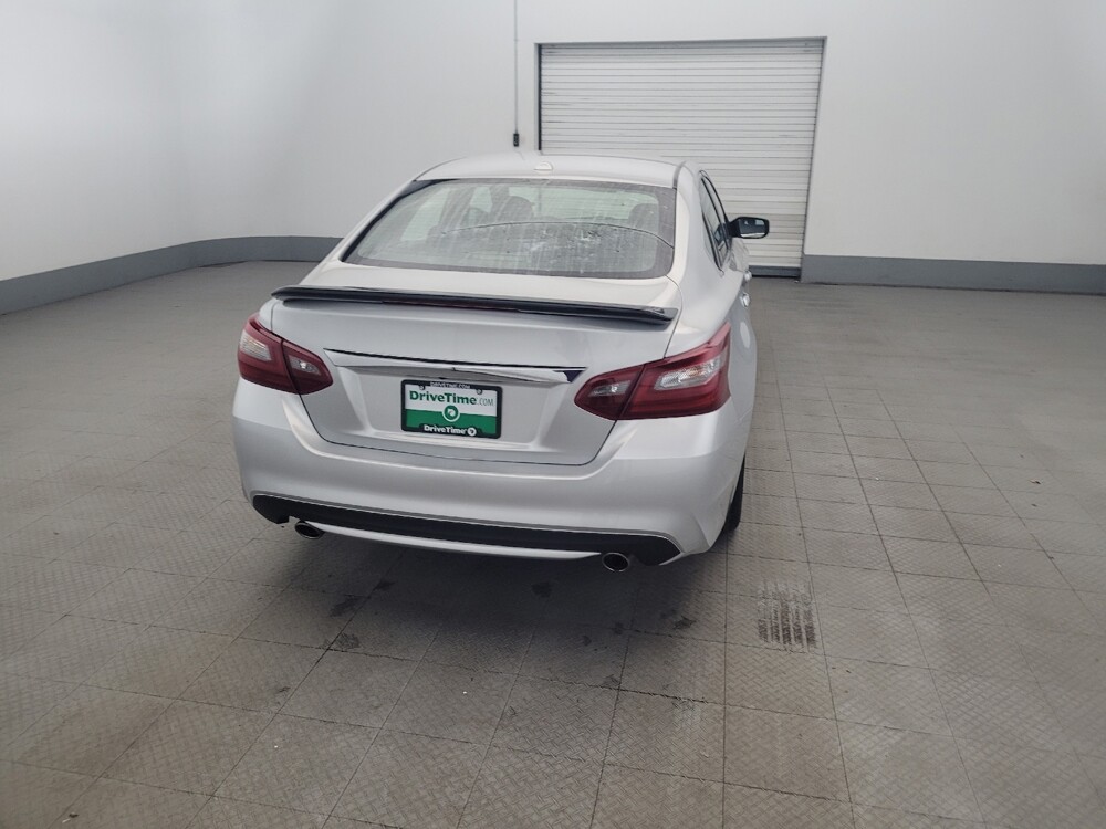 2018 Nissan Altima in New Castle, DE 19720 - 18137440 7