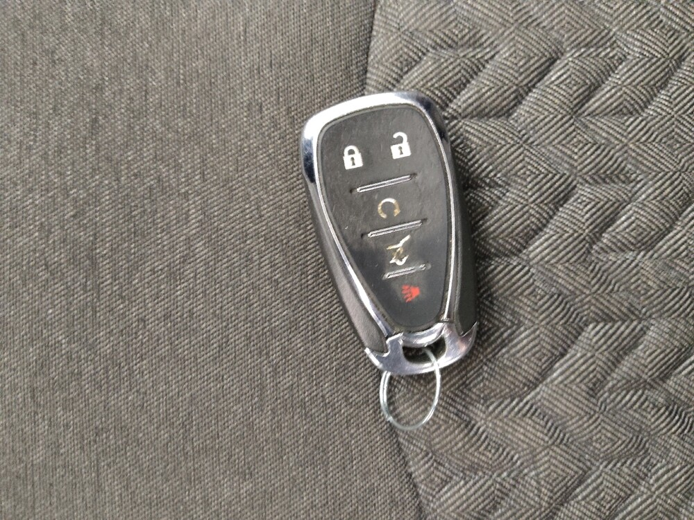 2023 Chevrolet Equinox in Independence, MO 64055 - 18137448 32