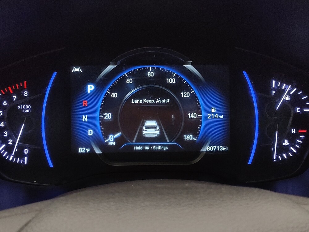 2020 Hyundai Santa Fe in Springfield, MO 65807 - 18137449 23