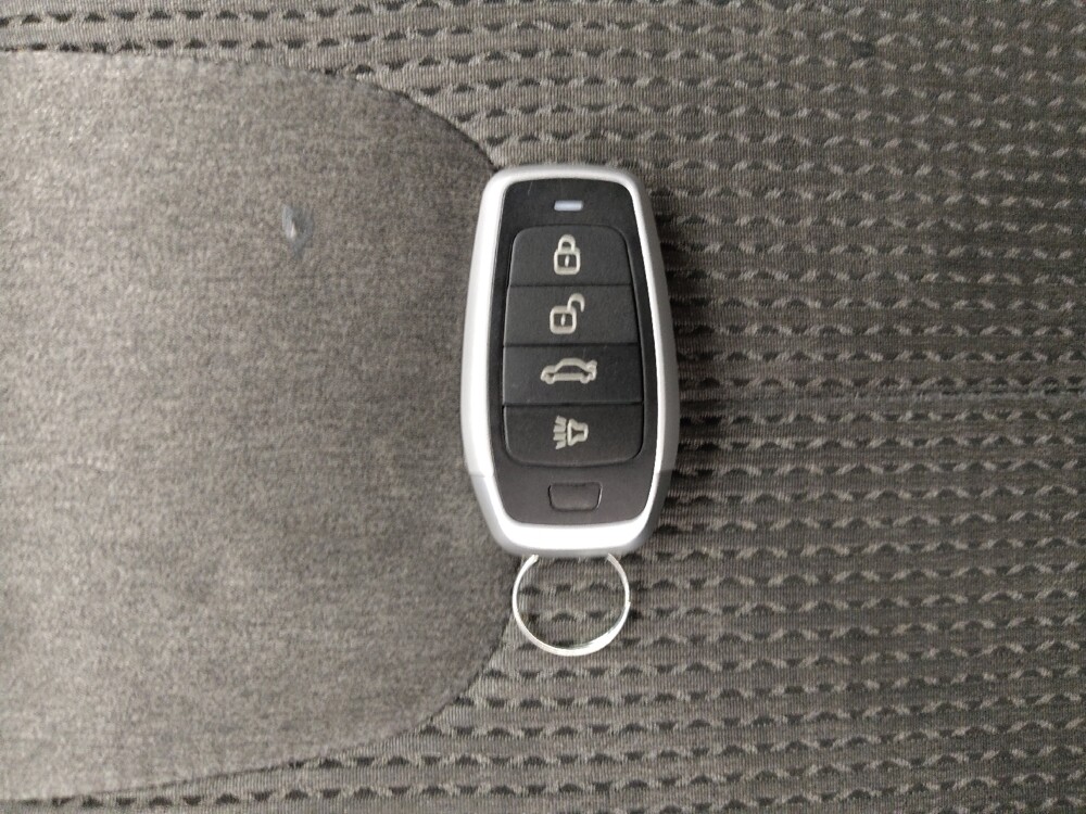 2020 Hyundai Santa Fe in Springfield, MO 65807 - 18137449 32
