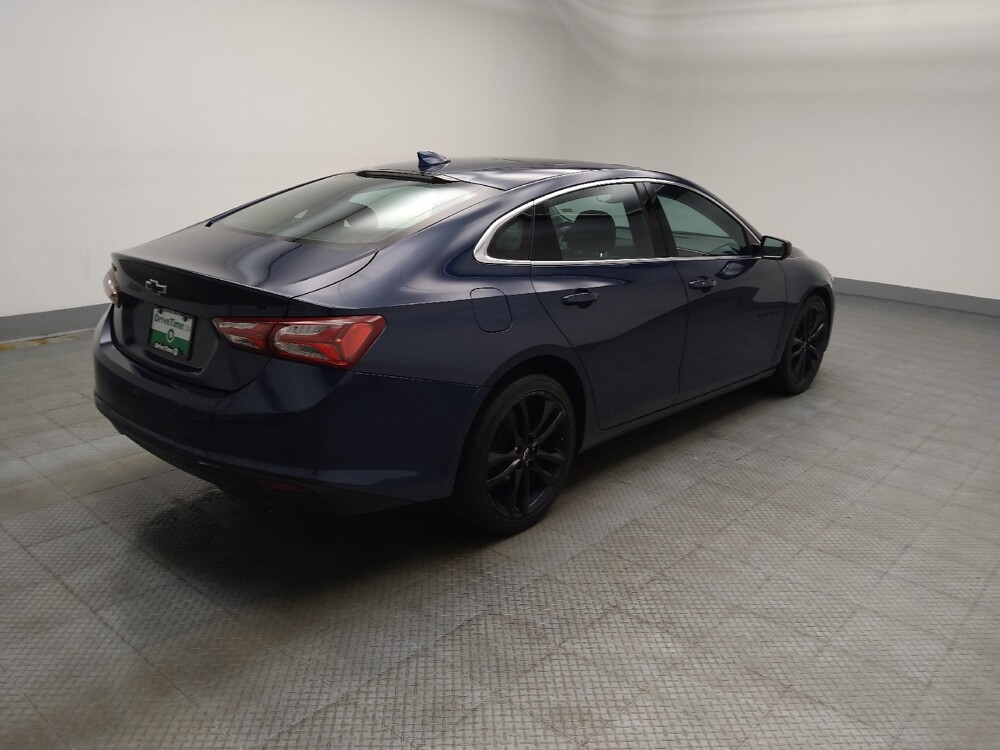 2021 Chevrolet Malibu in Des Moines, IA 50310 - 18137456 10