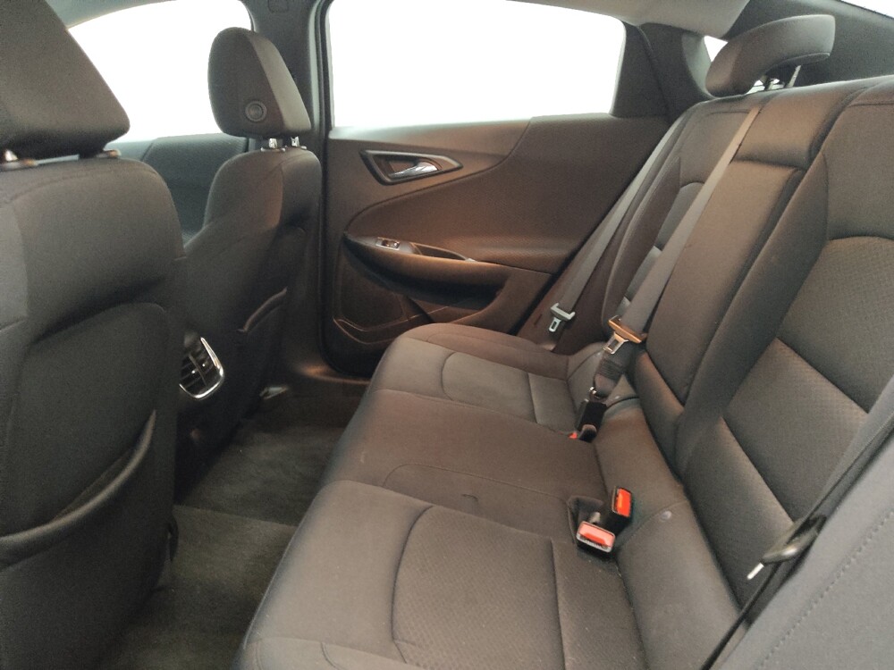 2021 Chevrolet Malibu in Des Moines, IA 50310 - 18137456 18