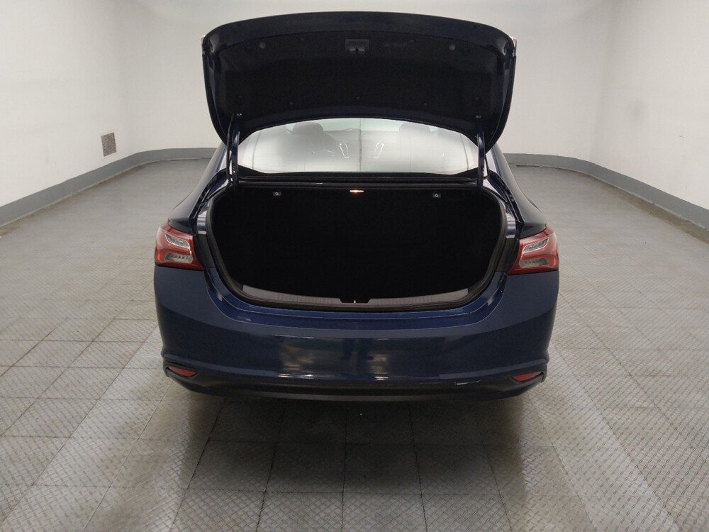 2021 Chevrolet Malibu in Des Moines, IA 50310 - 18137456 29