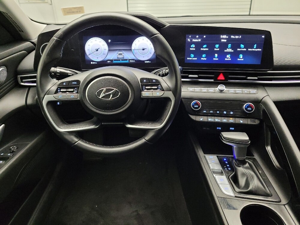 2023 Hyundai Elantra in Eastpointe, MI 48021 - 18137459 22