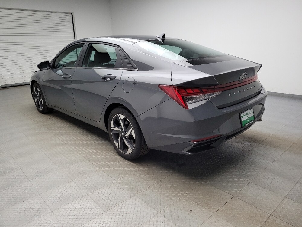 2023 Hyundai Elantra in Eastpointe, MI 48021 - 18137459 5