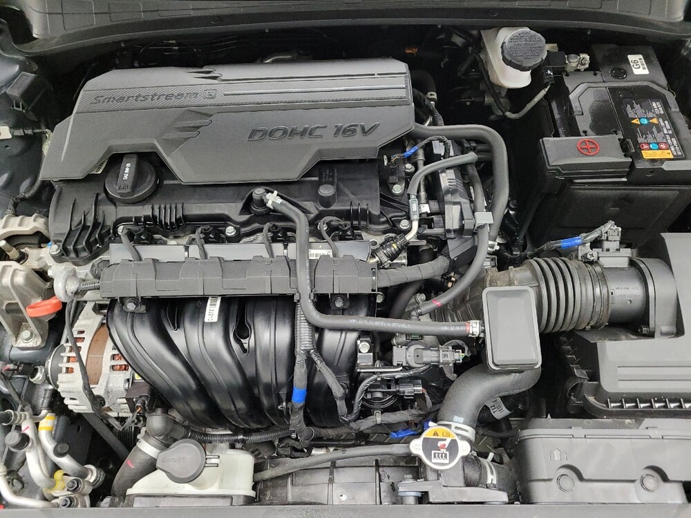 2023 Hyundai Elantra in Eastpointe, MI 48021 - 18137459 30