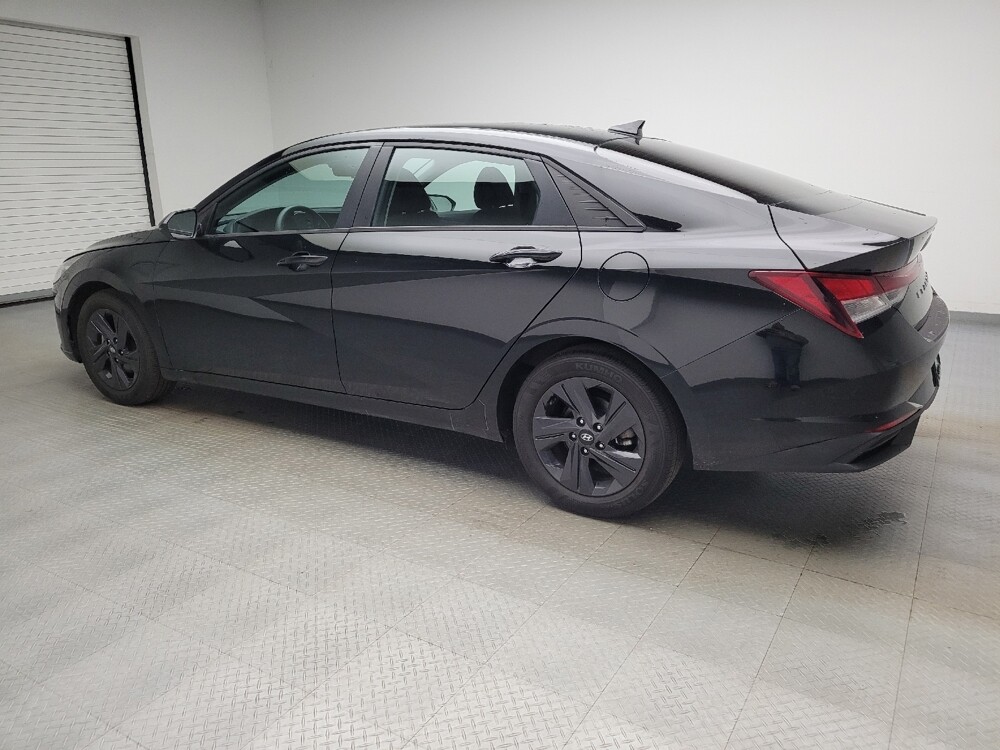 2023 Hyundai Elantra in Eastpointe, MI 48021 - 18137460 3