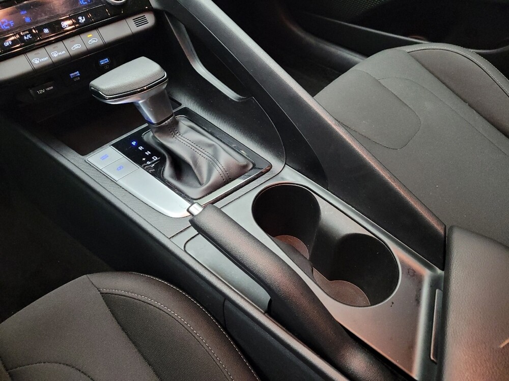 2023 Hyundai Elantra in Eastpointe, MI 48021 - 18137460 26