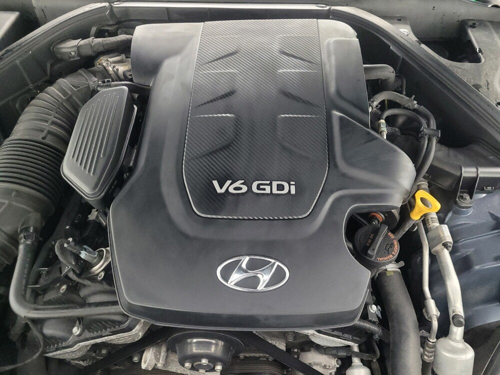 2015 Hyundai Genesis in Mishawaka, IN 46545 - 18137461 30