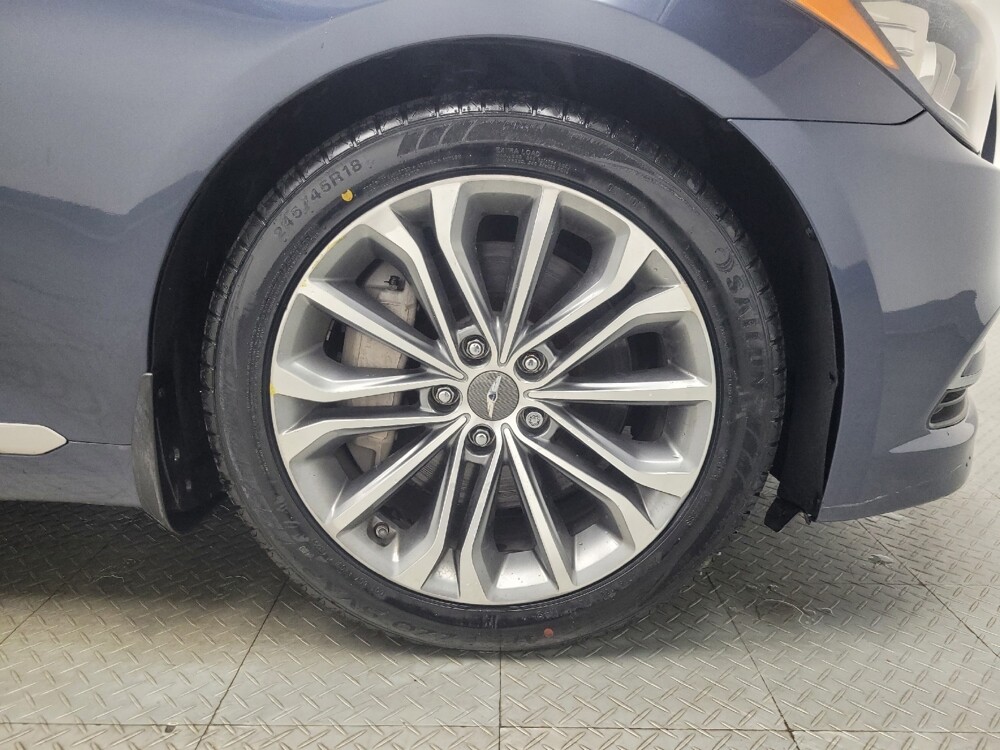 2015 Hyundai Genesis in Mishawaka, IN 46545 - 18137461 31